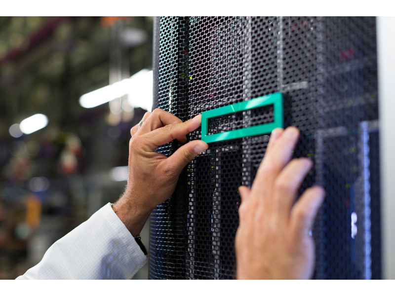 6XNHJRFQjUCCzms45ad5eg.c-r__17773.1708119565.jpg 872227-B21 | Hewlett Packard Enterprise | DL560 Gen10 Prem 6SFF+2NVMe Bay1 Kit slot expander - Image 1
