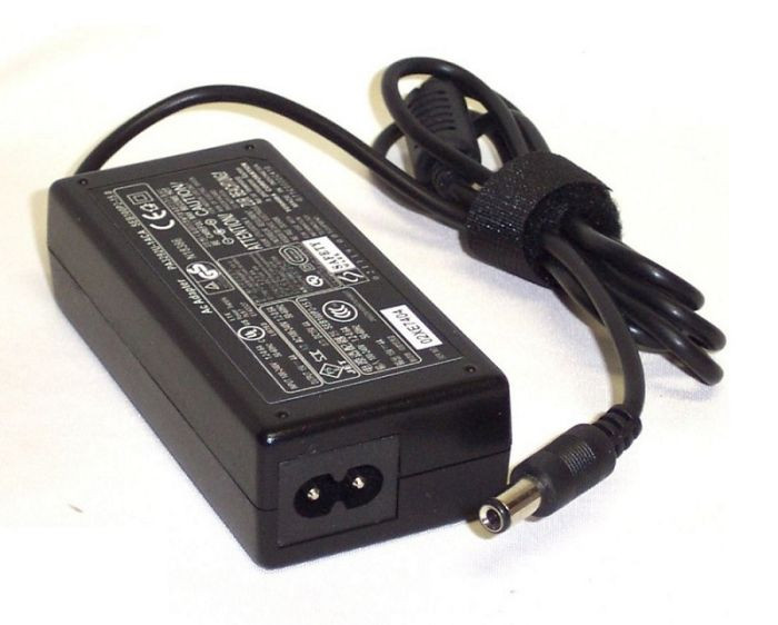 cf989_38jdg117w3blehf6__63223.1696345484.jpg CF989 | Dell | 19.5V 90-Watts Ac Adapter Charger - Image 1