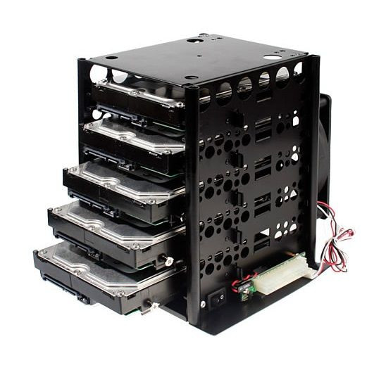 hard_20drive_20bay_gvahhbyoqr3ncf8g__12920.1696346917.jpg 174712X | IBM | EXP2512 DAS HARD DRIVE ARRAY - 12 X TOTAL BAYS - FAST ETHERNET - NETWORK (RJ-45) - 2U RACK-MOUNTABLE - Image 1